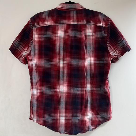 Levi’s men’s red/blue/grey/white plaid short sleeve button down shirt - medium - Picture 2 of 5
